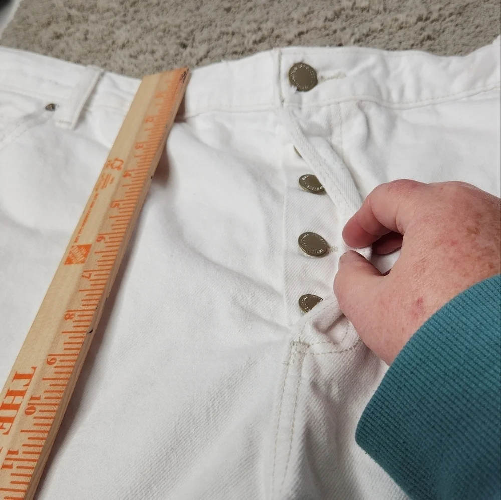 Women's Mid-Rise 90's Baggy Jean Shorts - Universal Thread White 28